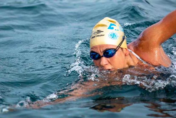Eu nado pelos oceanos: Entrevista com a ultramaratonista Patrícia Farias